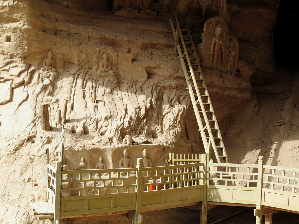 Binglingsi Grottoes